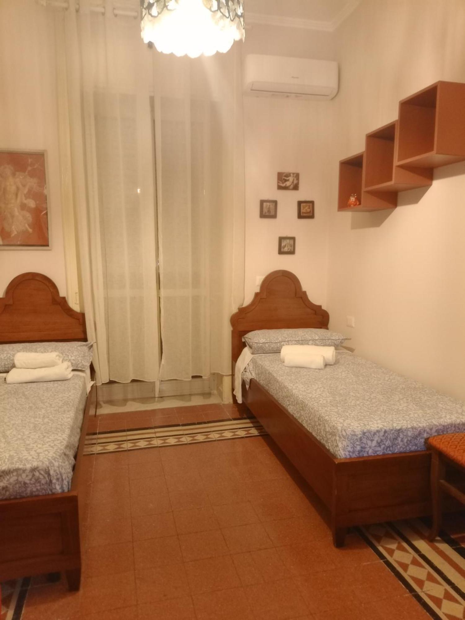 Apartment La Teresina -centrale Tra Stazione Centro Storico E Aeroporto Naples